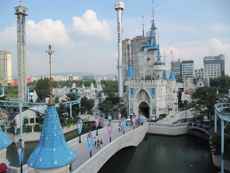 Lotte World